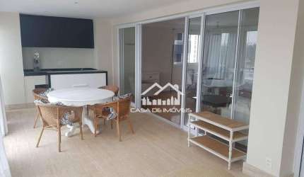 Apartamento de 203m² no Itaim, excelente oportunidade, 3 suítes, 3 vagas