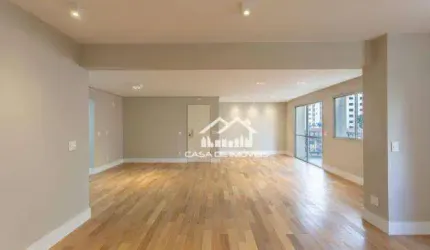 Vende apartamento em Moema Pássaros, 161m², 2 dormitórios, 3 vagas de garagem.