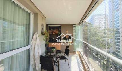 Vende apartamento com 150m², 3 suítes, condomínio clube na Vila Andrade.