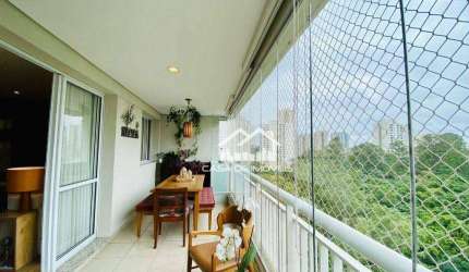 Vende apartamento de 128m², com 3 dormitórios, sendo 1 suíte, varanda integrada e 2 vagas, na Vila Andrade.