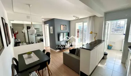 Vende apartamento de 50m², com 2 dormitórios, 1 banheiro, 1 vaga e varanda, no Butantã.