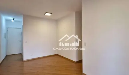 Vende apartamento com 67m², 3 dormitórios e 1 vaga, na Vila Andrade