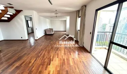 Vende apartamento duplex de 216m², com 4 dormitórios, sendo 2 suítes, 6 vagas, varanda com vista na Vila Andrade
