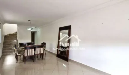 Vende sobrado de 169m², com 3 suítes e 3 vagas na Vila Suzana.