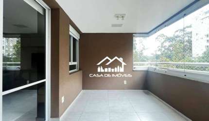 Aluga apartamento de 143m², com 3 suítes e 2 vagas, no Panamby.