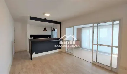 Aluga apartamento com 72m², 2 dormitórios, varanda com churrasqueira, 2 vagas, no Panamby.