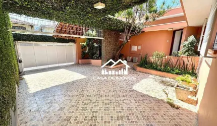 Vende casa com 404m², 4 dormitórios sendo 2 suítes, 4 vagas, churrasqueira e sauna, na Chácara Monte Alegre
