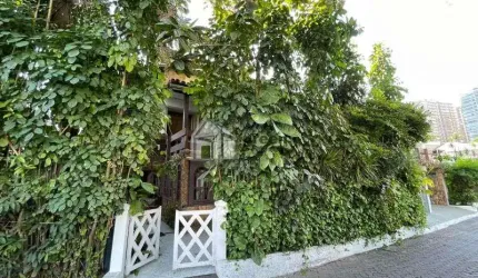 Casa em condomínio fechado com 7 quartos à venda na Avenida Lúcio Costa, 3100, Barra da Tijuca, Rio de Janeiro, 337 m2 por R$ 2.400.000