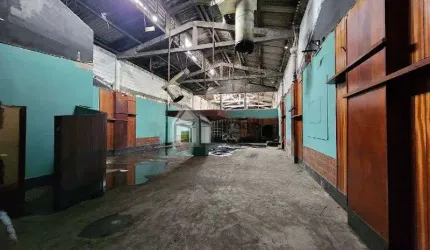 Barracão / Galpão / Depósito à venda na Rua do Milho, 80, Penha Circular, Rio de Janeiro, 320 m2 por R$ 550.000