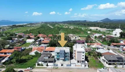 Apartamento no 2° andar com 03 Dormitórios No Paese em Itapoá-SC