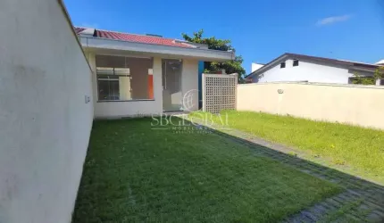 Casa nova com pagamento facilitado, na Barra do Saí em Itapoá/SC