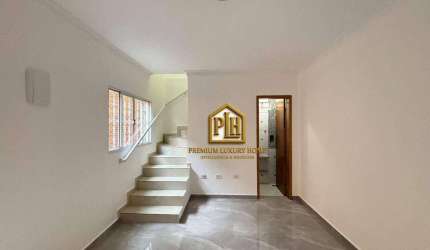 Casa para locação e condomínio residencial com excelente localização