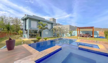 Casa de Condomínio Figueira Garden em Atibaia/SP
