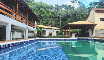 Casa em Condomínio Mobiliada para Venda em Caraguatatuba, Park Imperial, 5 dormitórios, 5 suítes, 7 banheiros, 10 vagas