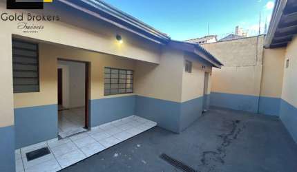 CASA COMERCIAL DE 200 M² COM 3 DORMITÓRIOS NO CENTRO DE JUNDIAÍ - SP