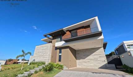 CASA DE 325 M² DE ÁREA CONSTRUÍDA COM 4 SUÍTES NO CONDOMÍNIO ALPHAVILLE I EM JUNDIAÍ - SP