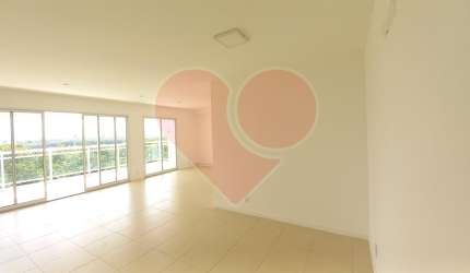 Aluga-se apartamento 3 suítes na Barra da Tijuca
