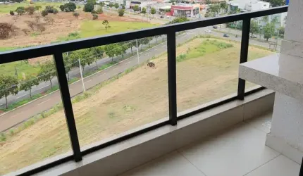 Apartamento com 2 Quartos a 2 min do Buriti Shopping