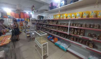 VENDO 2 LOJAS NA AV. 18 DO FORTES