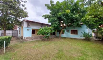 Casa com excelente localização na Várzea, com 250m² de área útil.