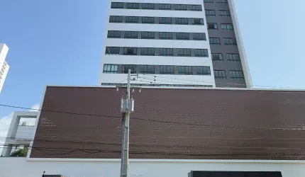 APARTAMENTO COM 01 QUARTO NA BOA VISTA- RECIFE-PE