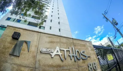 Imóvel para venda possui 72 metros quadrados com 3 quartos em Encruzilhada - Recife