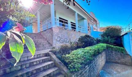 Casa com 4 dormitórios à venda, 300 m² por R$ 1.780.000,00 - Campos Elíseos - Varginha/MG