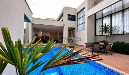 Casa com 4 suítes à venda, 590 m² por R$ 2.900.000