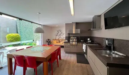 Casa com 5 quartos à venda, 350 m² por R$ 2.500.000 - Vila Pinto - Varginha/MG