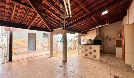 Casa com 5 quartos à venda, 225 m² por R$ 780.000 - Jardim Andere - Varginha/MG