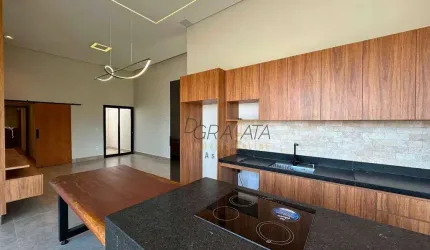 Casa com 3 dormitórios e piscina à venda, 196 m² por R$ 1.480.000 - Garden Residence - Varginha/MG