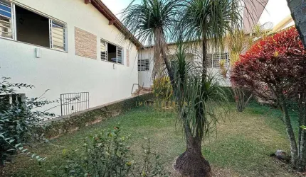 Casa com 4 dormitórios à venda, 300 m² por R$ 950.000,00 - Santa Luiza - Varginha/MG
