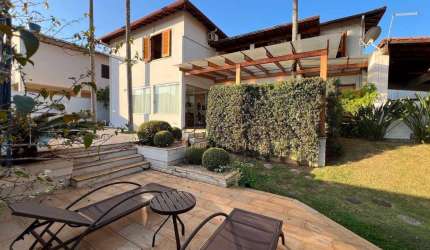 Casa com 4 dormitórios à venda, 450 m² por R$ 1.400.000,00 - Campos Elíseos - Varginha/MG