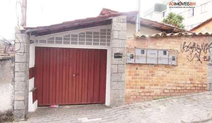 Oportunidade para investidores, 03 casas e 01 barracão alugados, bairro Santa Efigênia