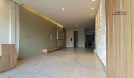 Cobertura duplex com área total de 328m², acabamento diferenciado, 03 suítes, 04 salas, 05 vagas de garagem, lazer completo, no Santo Antônio