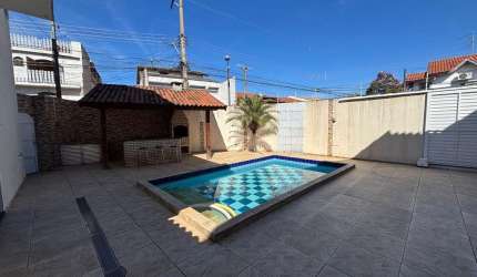 Sobrado Alto Padrão - Jardim Santa Clara