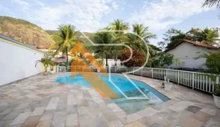 Casa com 3 quartos à venda na Rua Ignez Peixoto, Itaipu, Niterói, 304 m2 por R$ 1.543.000