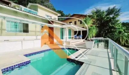 Casa em condomínio fechado com 3 quartos à venda na Avenida Irene Lopes Sodré, Itaipu, Niterói, 226 m2 por R$ 1.900.000