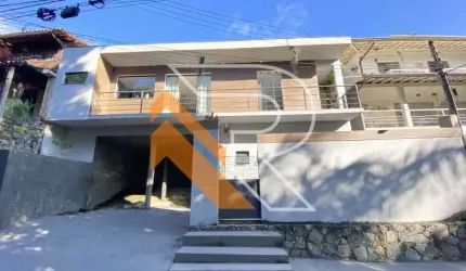 Casa em condomínio fechado com 5 quartos à venda na Estrada Francisco da Cruz Nunes, Itaipu, Niterói, 280 m2 por R$ 950.000