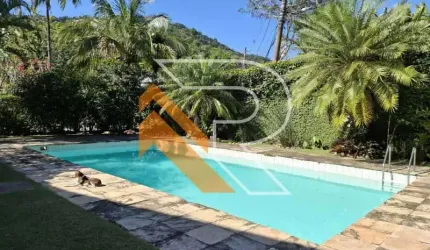 Casa em condomínio fechado com 4 quartos à venda na Condomínio Vale de Itaipu, Itaipu, Niterói, 364 m2 por R$ 1.600.000