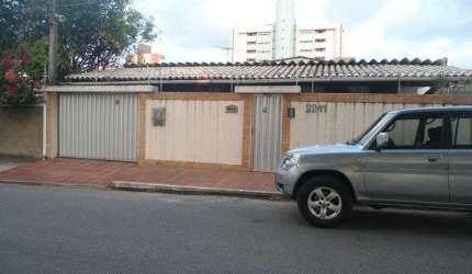 Casa com 4 dormitórios à venda, 290 m² por R$ 645.000,00 - Lagoa Nova - Natal/RN