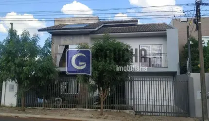 Sobrado à venda no bairro Pioneiros Catarinenses - Cascavel/PR
