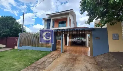 Sobrado Com 03 Quartos
