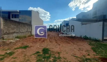 Terreno no Bairro Canada