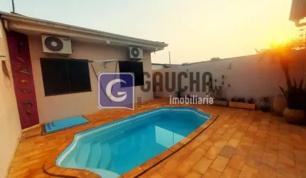 Casa com Piscina Semi Mobiliada
