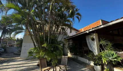Casa alto padrão 06 suítes à venda, Bacaxá, SAQUAREMA - RJ