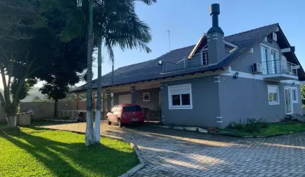 Casa Aconchegante à Venda e Aluguel em Gravataí - Ideal para Famílias