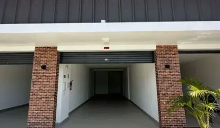 Ampla Loja de 143m² na Av. dos Estados, Bairro Bom Sucesso