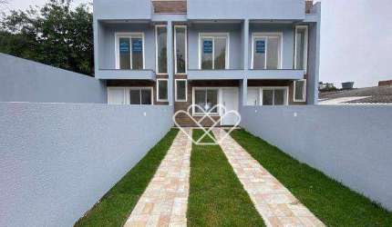 Oportunidade Incrível no Bairro Bom Sucesso - Casa com Dois Andares e Sacada