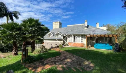 Casa de Alto Padrão com Suítes, Piscina e Varanda Gourmet no Condomínio Paragem Verdes Campos